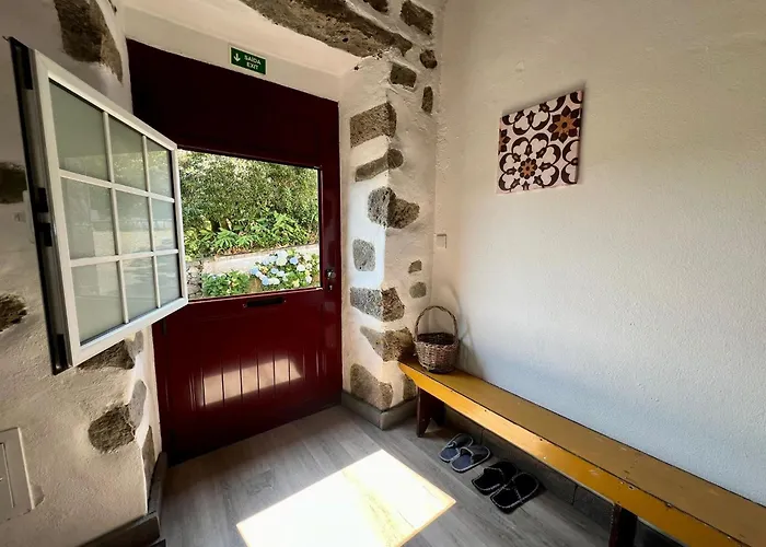 Villa Az Solar And Secret Garden Sao Vicente Ferreira