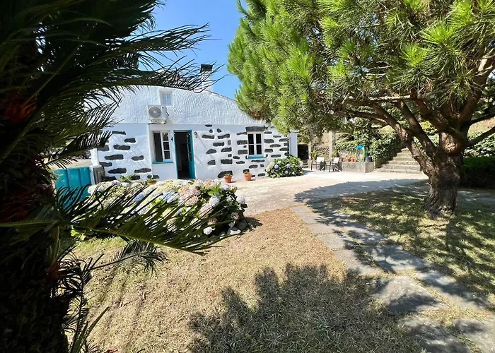 Az Solar And Secret Garden * São Vicente Ferreira